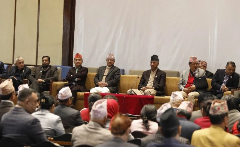 सुनर अर लेटर सरकार ढाल्ने नै हो - कांग्रेस सांसद शर्मा
