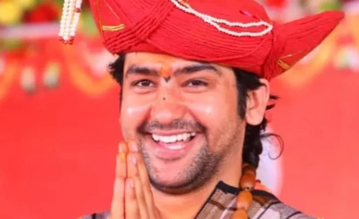 नेपाल आएर शाश्वत धाममा हनुमान प्रवचन गर्ने बागेश्वर बाबा, सरकार को हुन् ? 