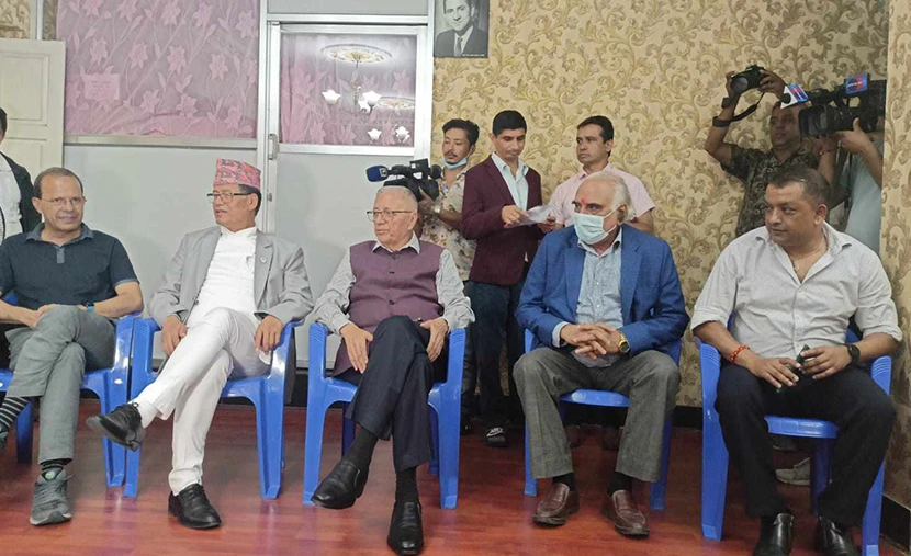 महामन्त्री विश्वप्रकाश शर्मालाई जबरजस्ती गरेर समूहमा ल्याउन आवश्यक नभएको- धनराज गुरुङ