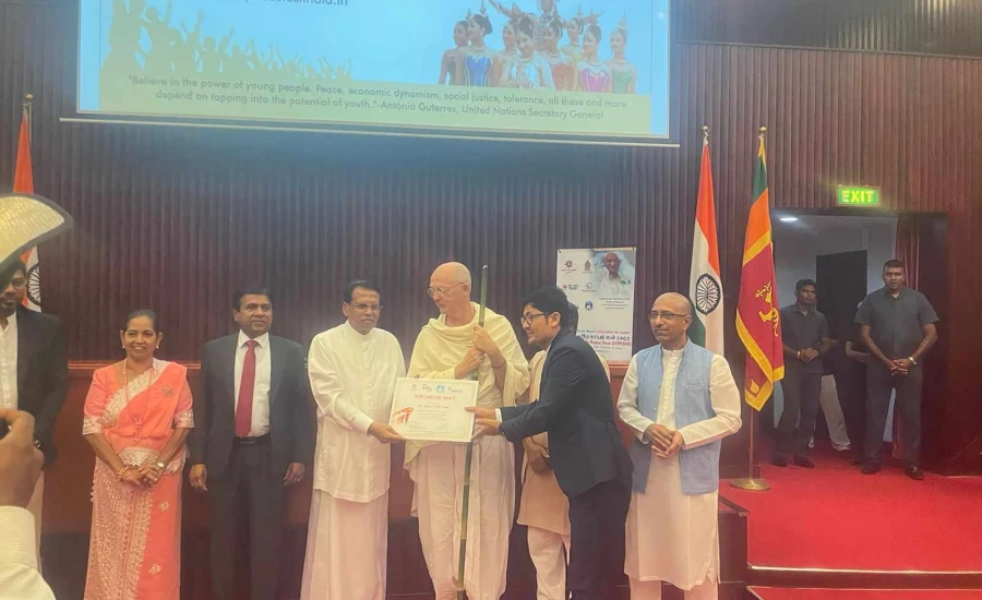 युथ लिडरसिप अवार्डबाट श्रीलंकामा राजेश नेपाली र सुन्दर घिमिरे सम्मानित