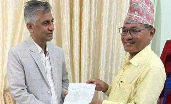 एमाले कोसी प्रदेश  सरकारबाट बाहिरियो