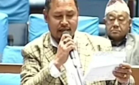 'पटक पटक मर्नु भन्दा एकै पटक मारिदे हुन्छ' भन्छन् बेगनासतालबासी - सांसद शिव नेपाली