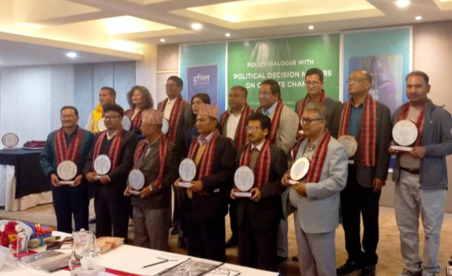 दलित समुदायबाट विद्यावारिधि गर्नेलाई समता फाउन्डेसनको सम्मान