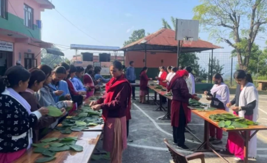 गोरखाको द्रव्यशाह क्याम्पसमा विद्यार्थीलाई दुनाटपरी गाँस्ने तालिम