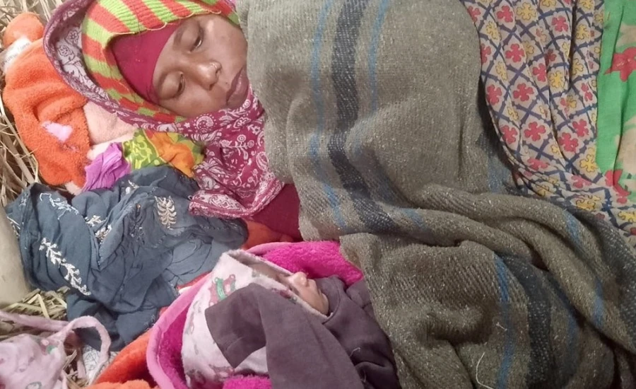 शीतलहरको कहरमा दलित मुसहर परिवार