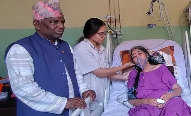 पूर्वमन्त्री लालबाबु पण्डित पत्नी शोकमा