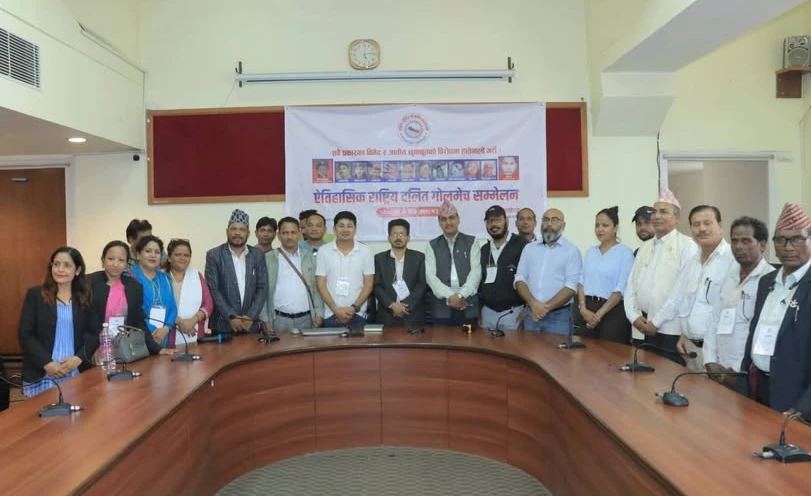 राष्ट्रिय दलित गोलमेच सम्मेलनद्वारा प्रस्तावित चर्चित ४२ बुँदे सङ्कल्प प्रस्तावमा के छ ?