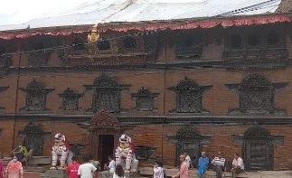 भूकम्पको दश वर्ष : अझै पाल र टेकोको भरमा कुमारी घर