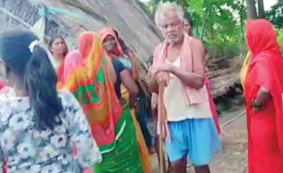 घर तोडफोड भएपछि दलित परिवारको बिचल्ली
