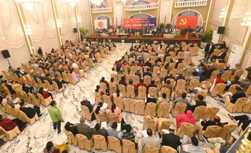 एमालेले केन्द्रीय कमिटी बैठक बस्दै, बन्द सत्र १२:३० बजेपछि